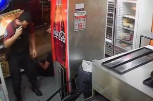 37 punaladas