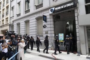 COMISARIA TOMADA EN LAVALLE 451