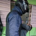 Violento robo en San Luis: Golpearon a una policía, le robaron el arma y cayó un sospechoso