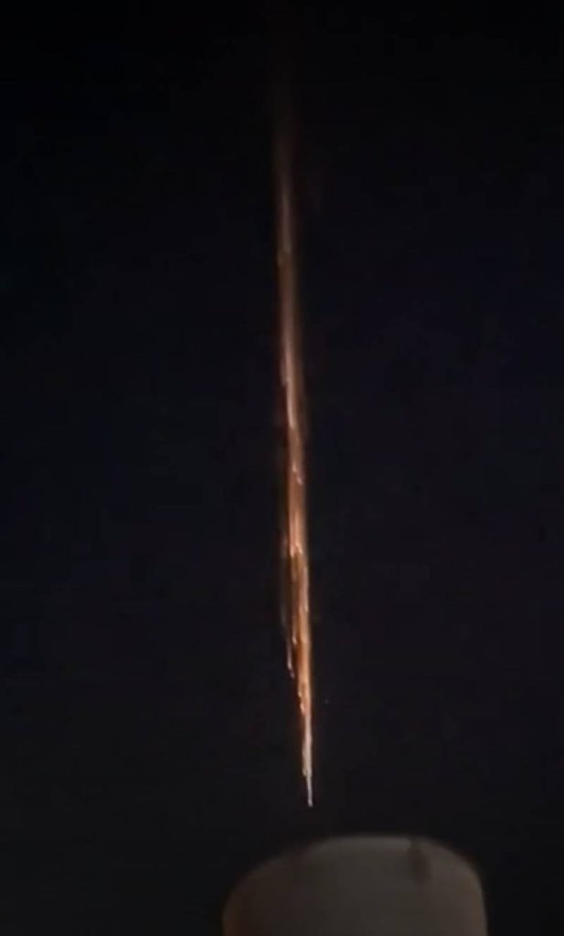 cae cohete en rio negro