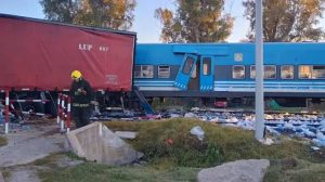choque tren agua
