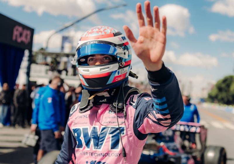 colapinto en buenos aires