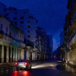 Cuba enfrenta apagones masivos y crecen las protestas en La Habana