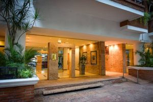 fachada departamento adorni