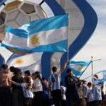 Miles de hinchas puntanos coparon las calles tras el triunfo albiceleste
