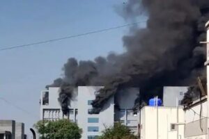 incendio en fabrica de vacunas de la india
