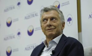 macri en la universidad austral