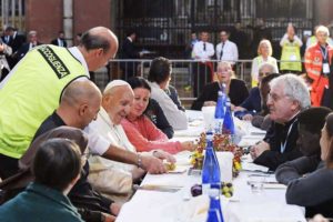 papa-almuerzo-vaticano