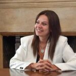 El Gobierno elimina 900 mil planes sociales y los reemplaza por vouchers de capacitación