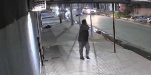 polica mata a ladrona