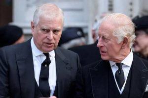 principe andres y rey carlos