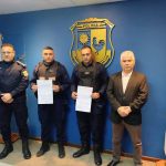 Dos efectivos de San Luissalvaron la vida de un hombre y fueron distinguidos