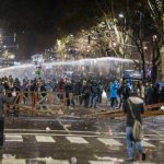 Gases, corridas y detenidos: máxima tensión frente al Congreso