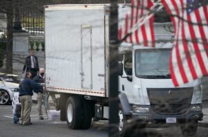trump se muda de la casa blanca